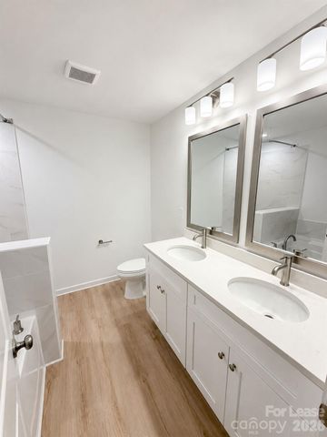 1144 Thayer Glen Court, Charlotte, NC 28213