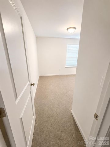 1144 Thayer Glen Court, Charlotte, NC 28213