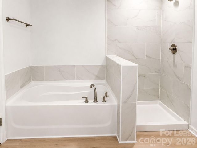 1144 Thayer Glen Court, Charlotte, NC 28213