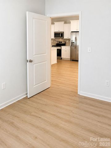 1144 Thayer Glen Court, Charlotte, NC 28213