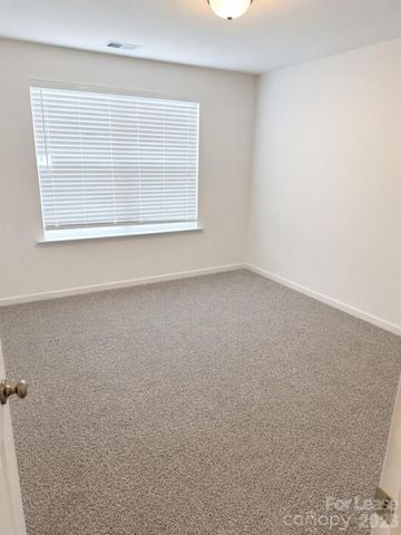 1144 Thayer Glen Court, Charlotte, NC 28213