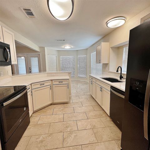 4808 Waxwing Drive, Arlington, TX 76018