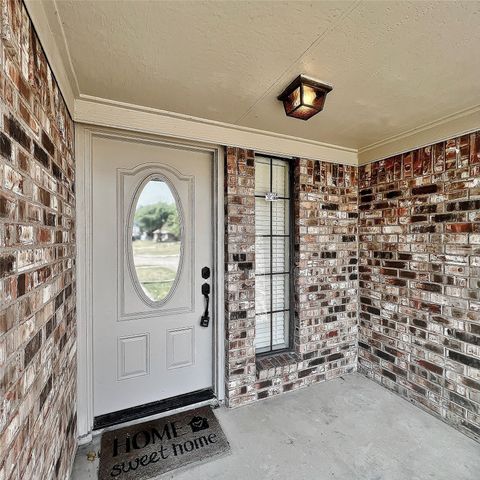 4808 Waxwing Drive, Arlington, TX 76018