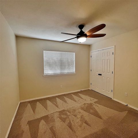 4808 Waxwing Drive, Arlington, TX 76018