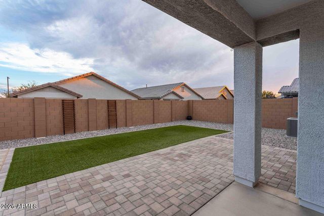 14341 W SMOKETREE Drive, Surprise, AZ 85387