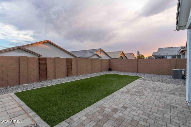 14341 W SMOKETREE Drive, Surprise, AZ 85387