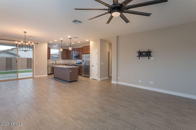14341 W SMOKETREE Drive, Surprise, AZ 85387