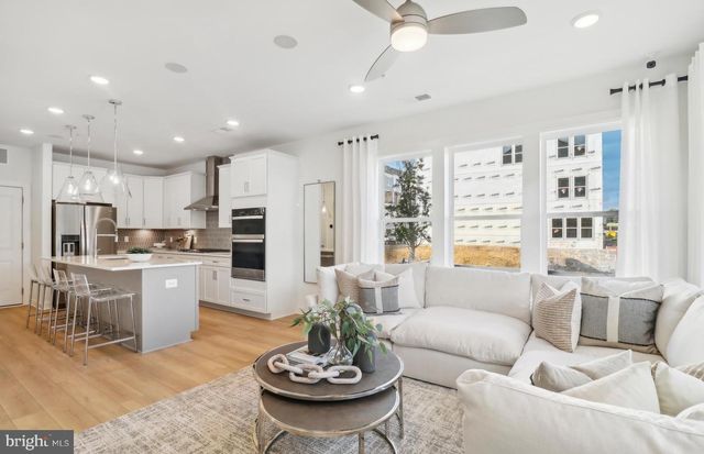 2061 HENSON NORRIS ST, Rockville, MD 20850