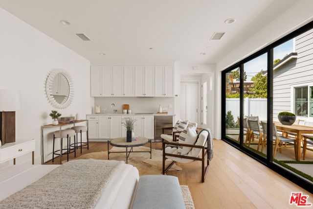 2803 Cardiff Avenue, Los Angeles, CA 90034
