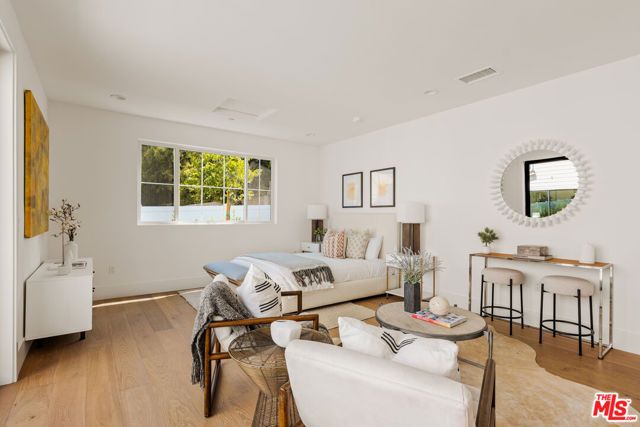 2803 Cardiff Avenue, Los Angeles, CA 90034