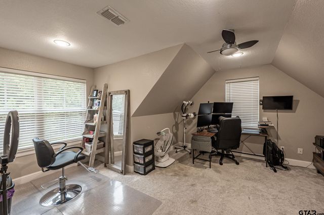 18348 N Lakeview Drive, Troup, TX 75789
