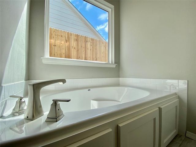 8300 NW 151st Street, Edmond, OK 73142