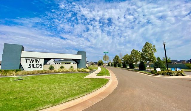 8300 NW 151st Street, Edmond, OK 73142
