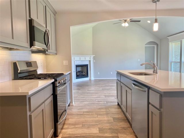 8300 NW 151st Street, Edmond, OK 73142