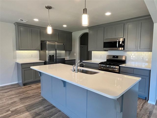 8300 NW 151st Street, Edmond, OK 73142