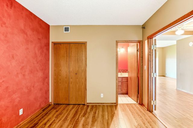 198 6th Street E 601, Saint Paul, MN 55101