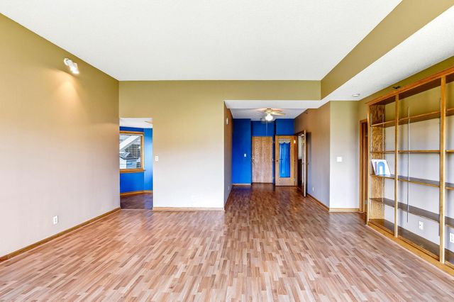 198 6th Street E 601, Saint Paul, MN 55101