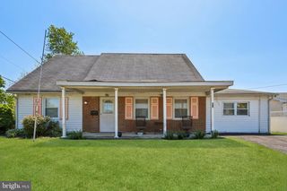 86 MEDFORD LN, Willingboro, NJ 08046