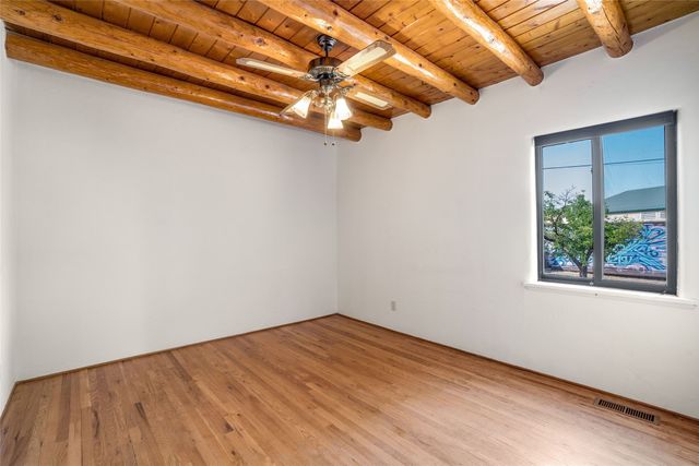 1361 Santa Rosa Drive, Santa Fe, NM 87505