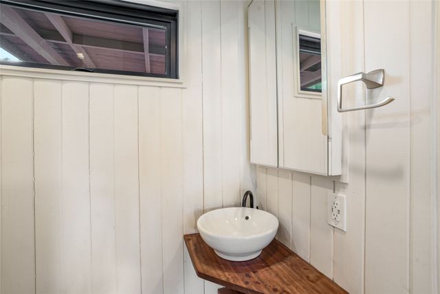 1361 Santa Rosa Drive, Santa Fe, NM 87505