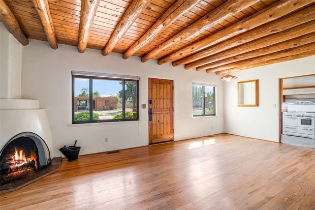 1361 Santa Rosa Drive, Santa Fe, NM 87505