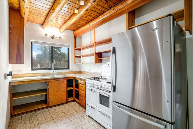 1361 Santa Rosa Drive, Santa Fe, NM 87505