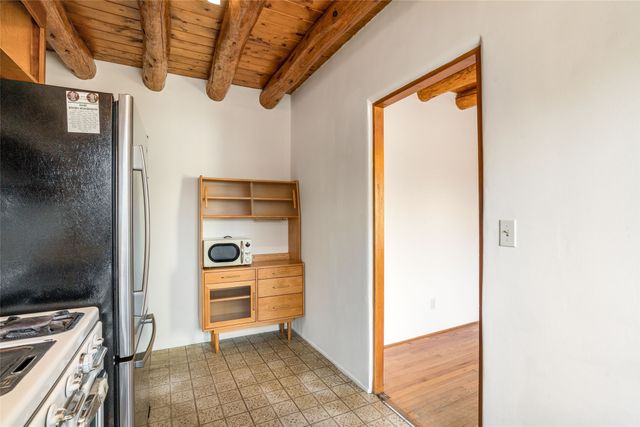 1361 Santa Rosa Drive, Santa Fe, NM 87505