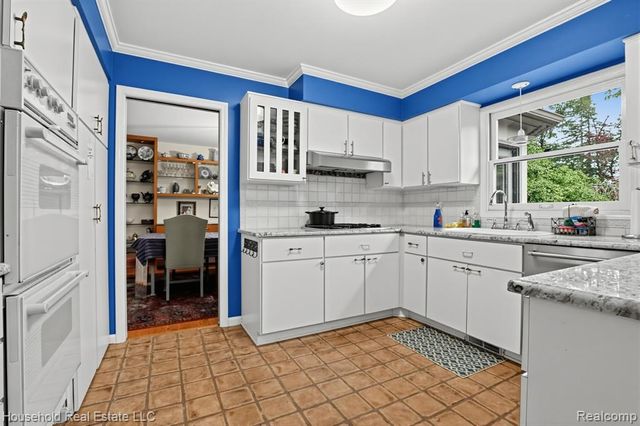 25711 Branchaster Road, Farmington Hills, MI 48336