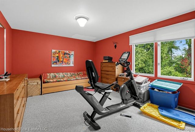 25711 Branchaster Road, Farmington Hills, MI 48336