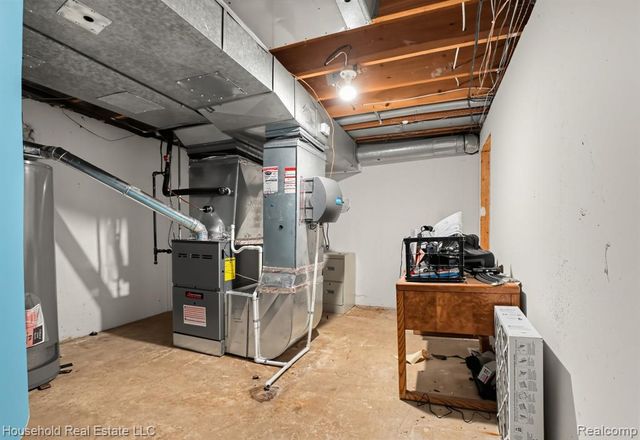 25711 Branchaster Road, Farmington Hills, MI 48336