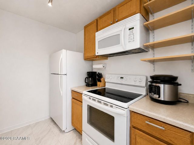 610 Pillette Road 194, Lafayette, LA 70508