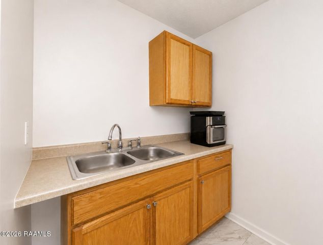 610 Pillette Road 194, Lafayette, LA 70508
