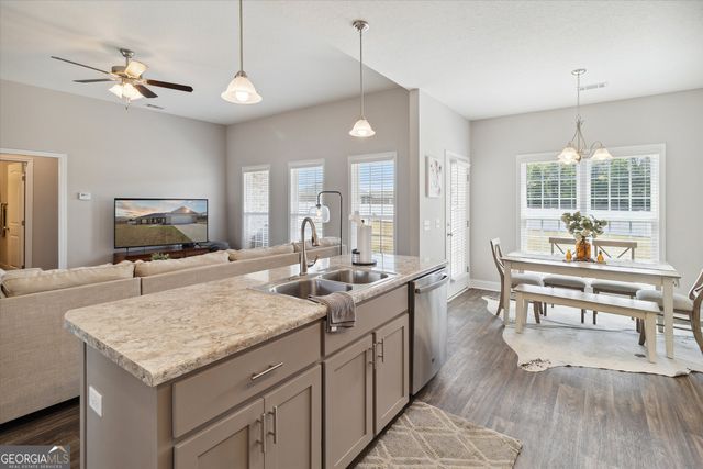 407 Autumn Avenue, Statesboro, GA 30458