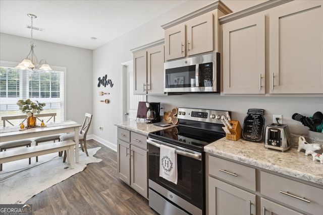 407 Autumn Avenue, Statesboro, GA 30458