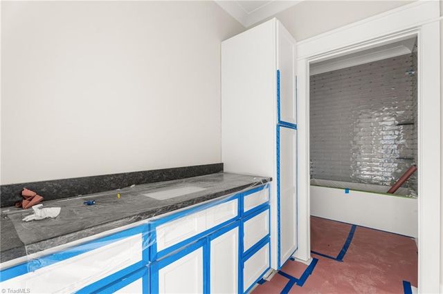 727 Royal Jasmine Court, Winston-salem, NC 27106