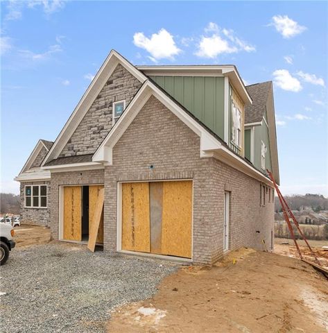 727 Royal Jasmine Court, Winston-salem, NC 27106