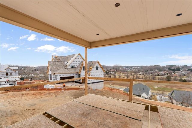 727 Royal Jasmine Court, Winston-salem, NC 27106