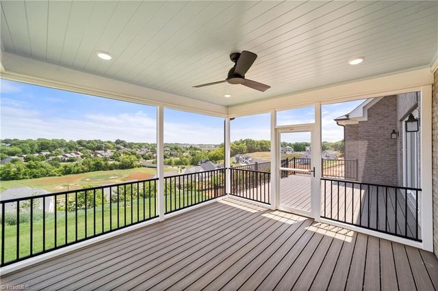 727 Royal Jasmine Court, Winston-salem, NC 27106
