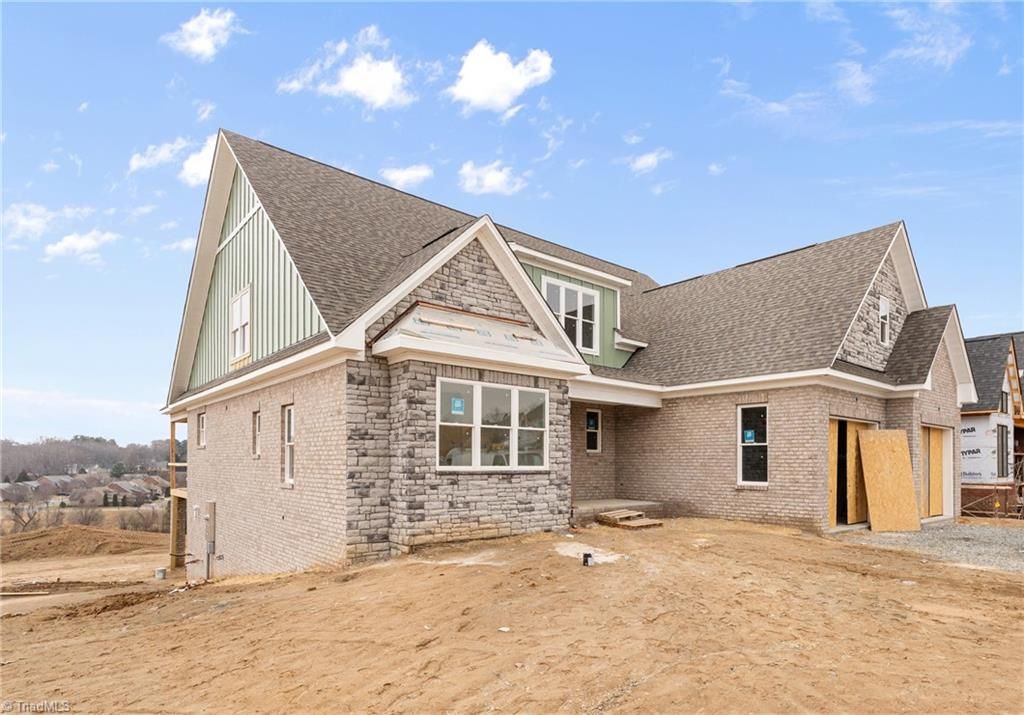 727 Royal Jasmine Court, Winston-salem, NC 27106