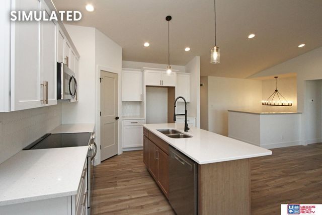 1123 S 9th Avenue, Ashland, NE 68003