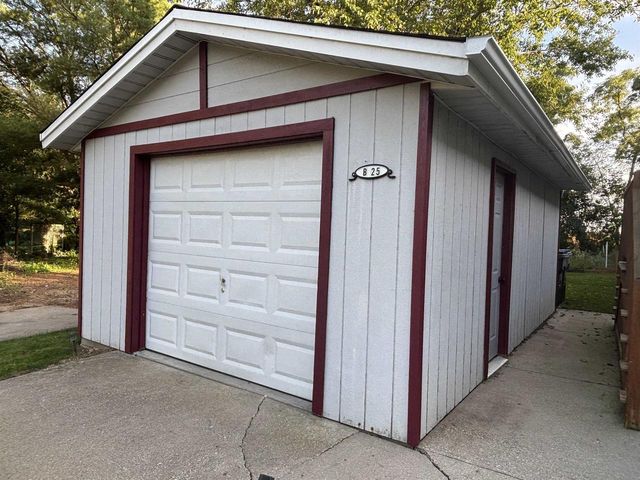 N2639 County Road Z B25 Road, Dousman, WI 53118