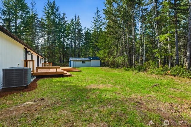 161 N Broken Arrow Drive, Hoodsport, WA 98548
