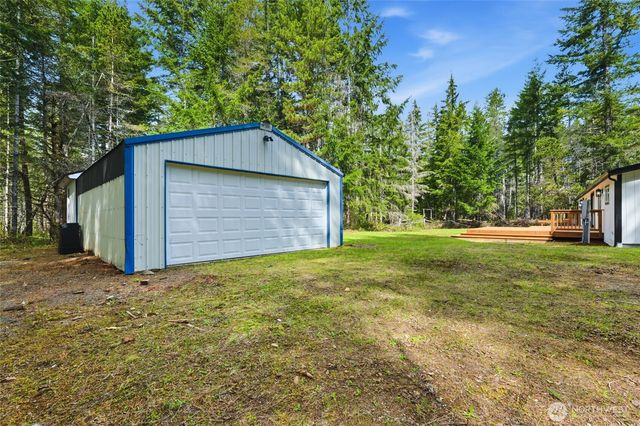 161 N Broken Arrow Drive, Hoodsport, WA 98548