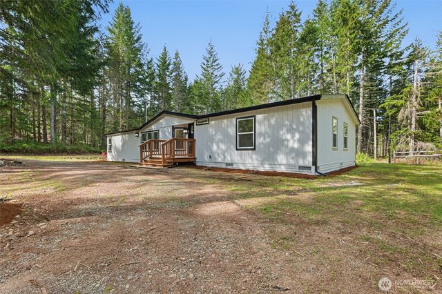161 N Broken Arrow Drive, Hoodsport, WA 98548