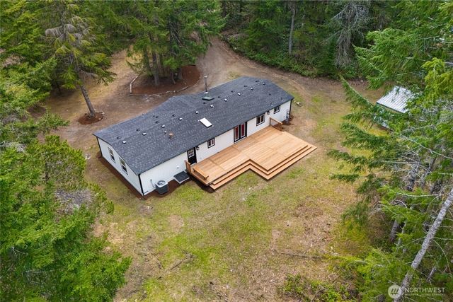 161 N Broken Arrow Drive, Hoodsport, WA 98548