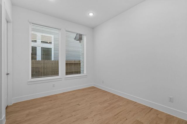 12222 Luke Drive, Mont Belvieu, TX 77523