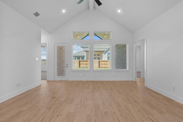 12222 Luke Drive, Mont Belvieu, TX 77523