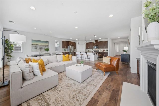 5624 Saratoga Cir, Rocklin, CA 95765