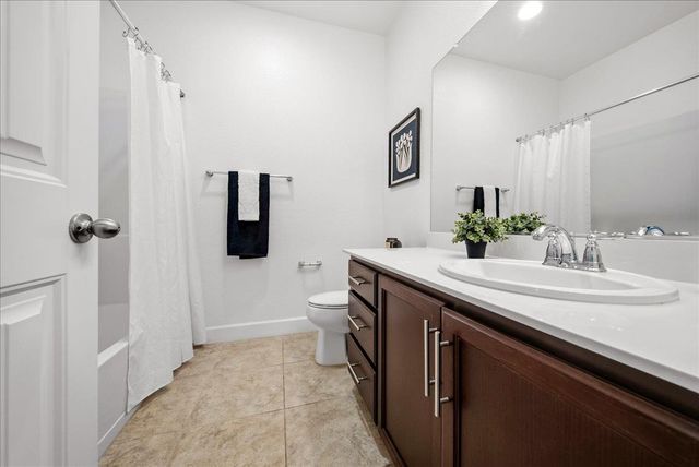 5624 Saratoga Cir, Rocklin, CA 95765