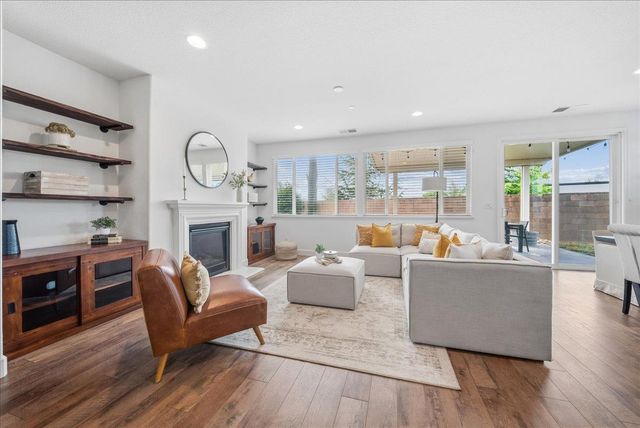 5624 Saratoga Cir, Rocklin, CA 95765